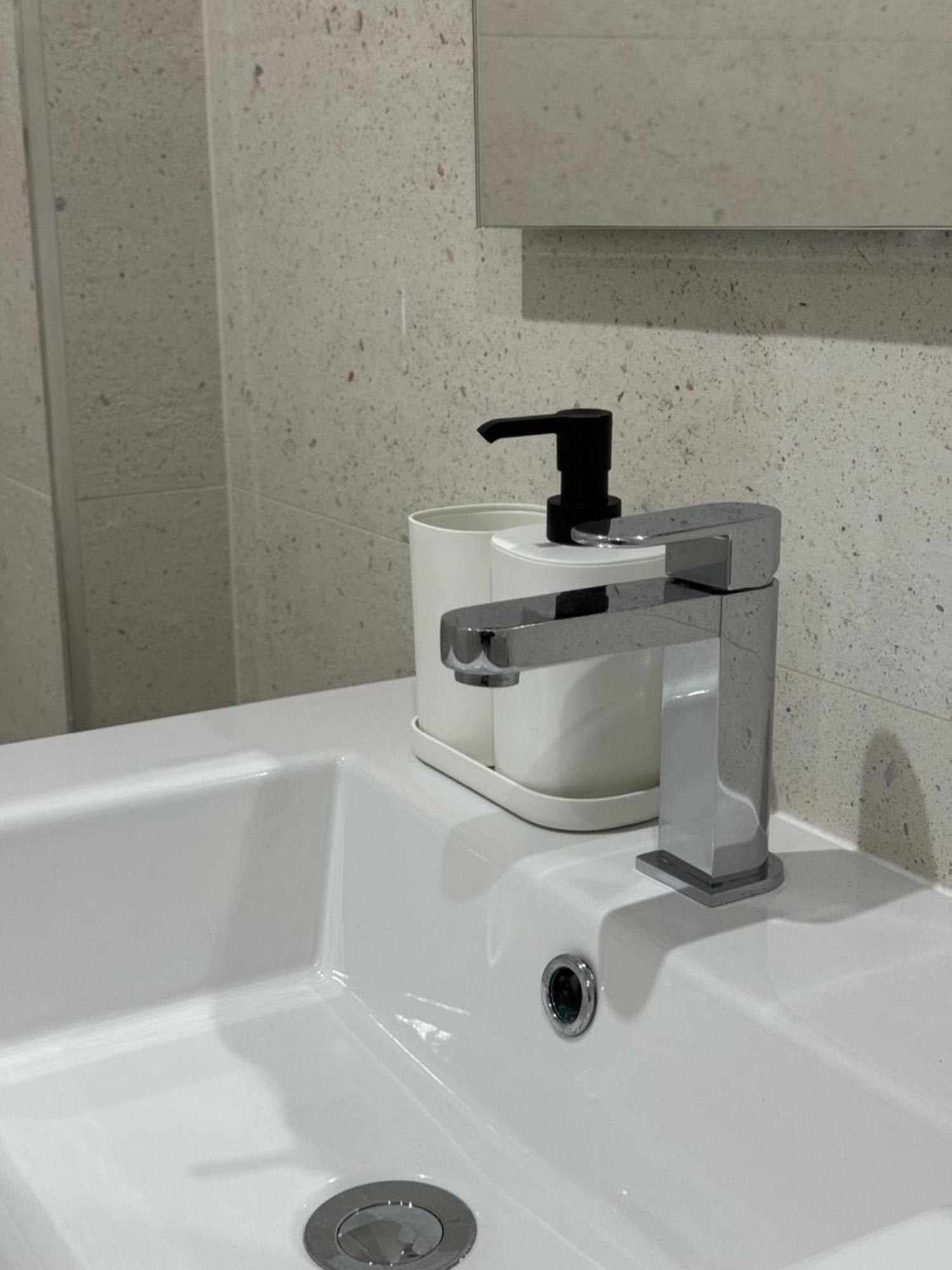 Alderete Suites Malaga Zewnętrze zdjęcie
