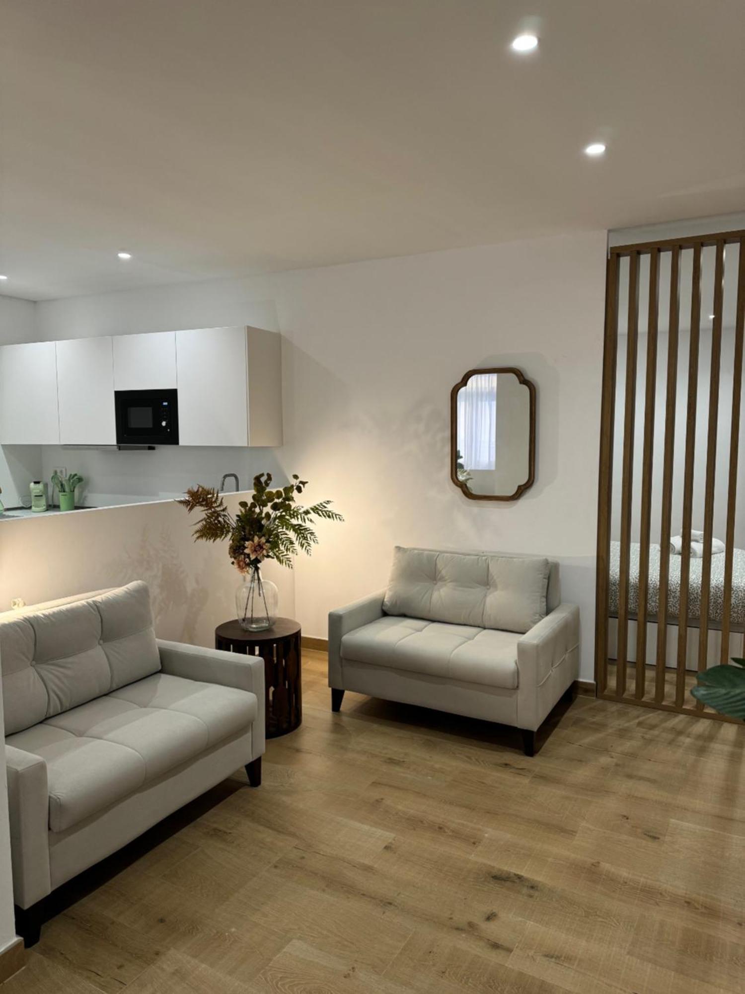 Alderete Suites Malaga Zewnętrze zdjęcie