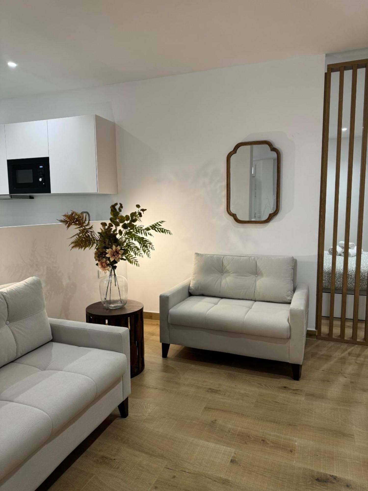 Alderete Suites Malaga Zewnętrze zdjęcie